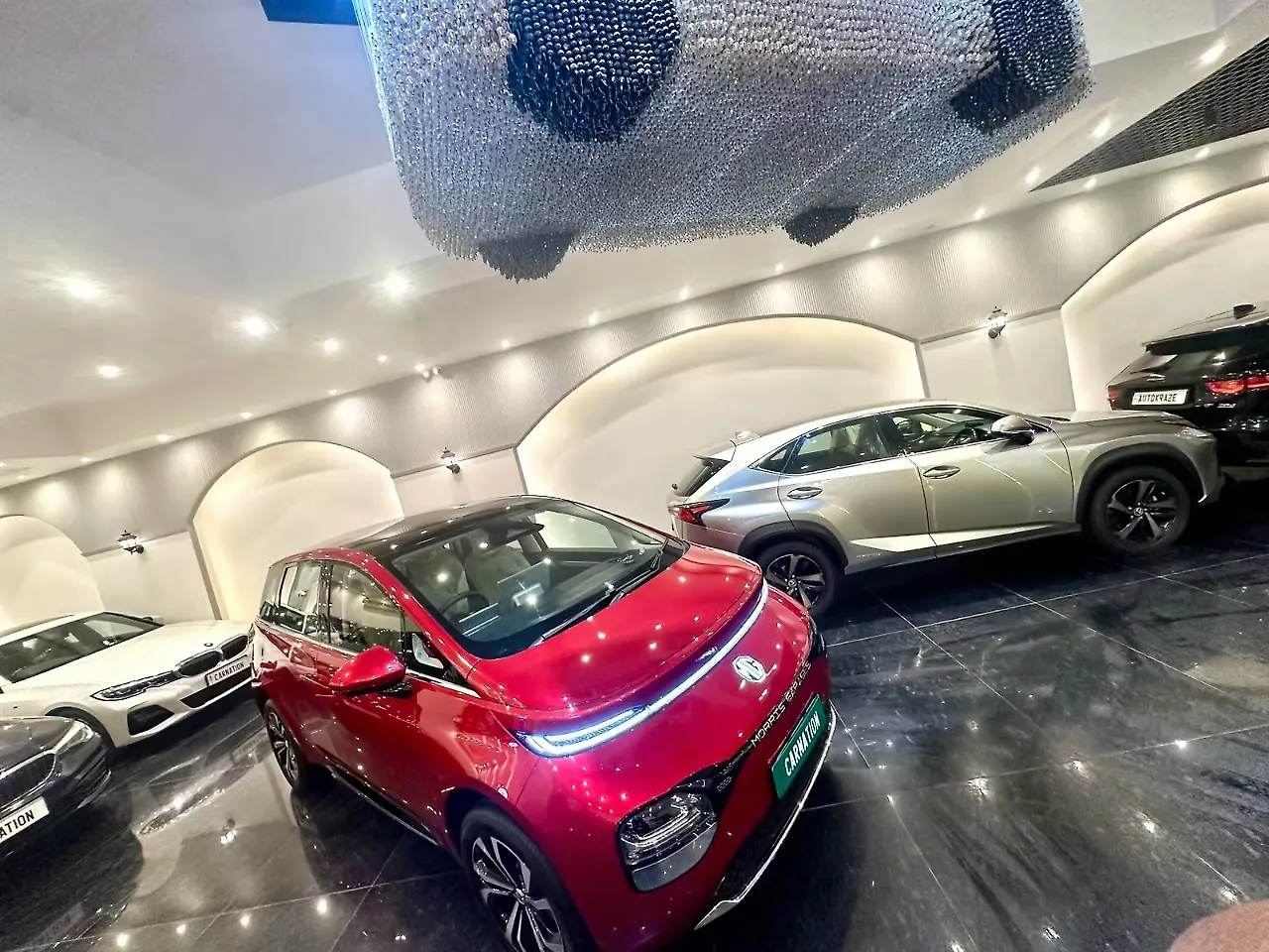 2025 MG Windsor EV Essence Pro 52.9 kWh 2025 MG Windsor EV Essence Pro 52.9 kWh