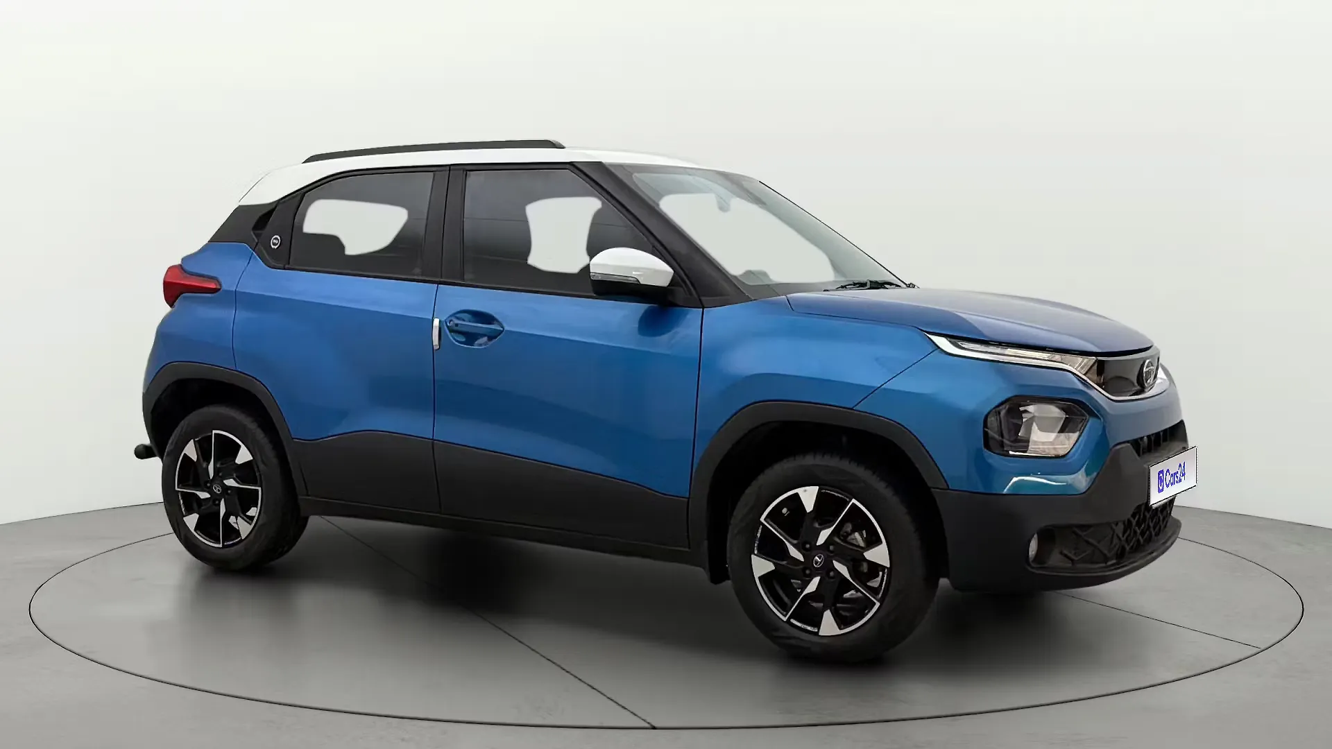 2023 Tata Punch Creative Dual Tone AMT Sunroof