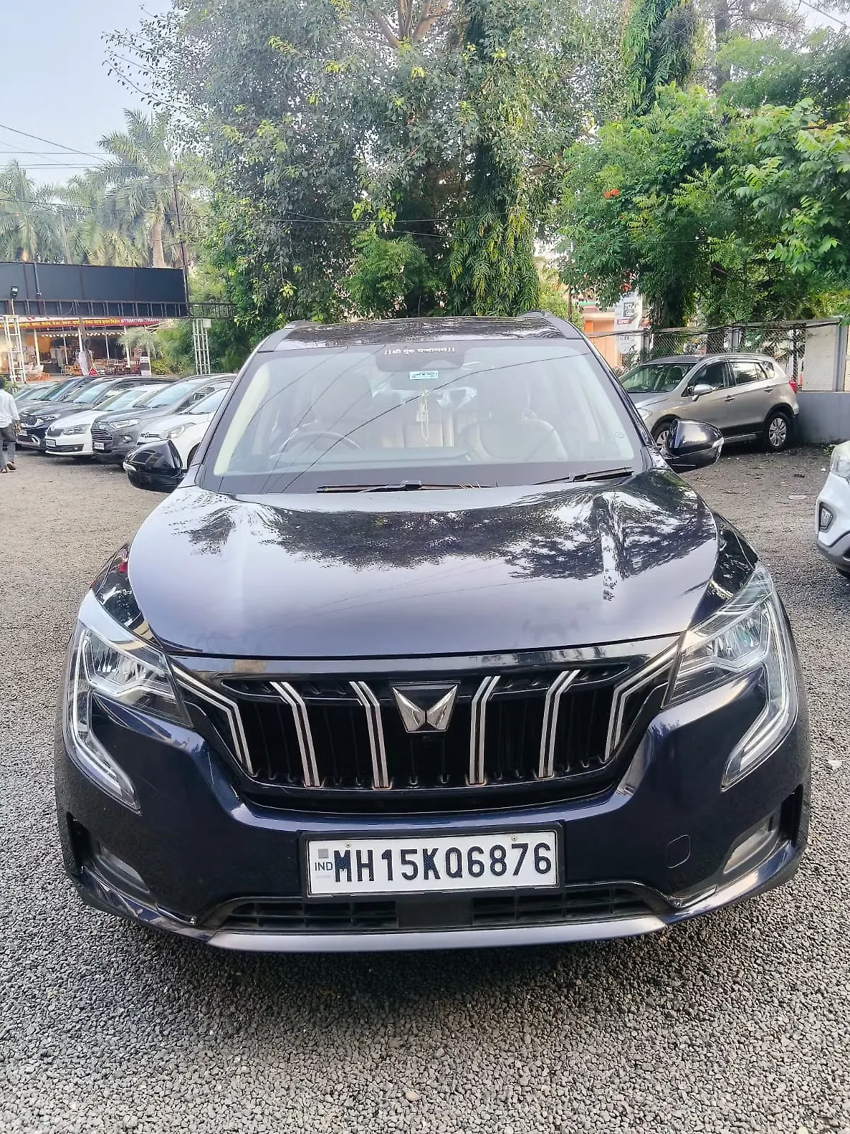 2025 Mahindra Old Generation XUV700 AX7 2WD Diesel 2.2L Turbo Automatic 7 STR 2025 Mahindra Old Generation XUV700 AX7 2WD Diesel 2.2L Turbo Automatic 7 STR