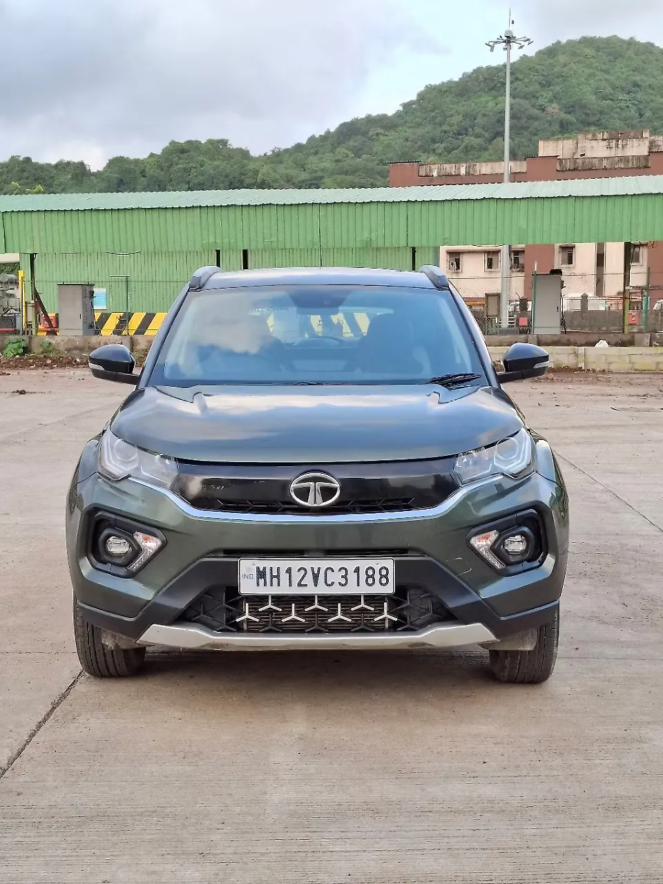 2022 Tata Nexon XM (S) [2020-2023]