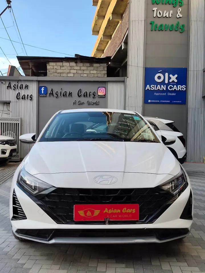 2025 Hyundai i20 Asta 1.2 MT [2023-2025]
