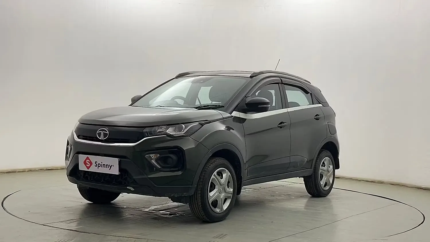 2022 Tata Nexon XM (S) [2020-2023]