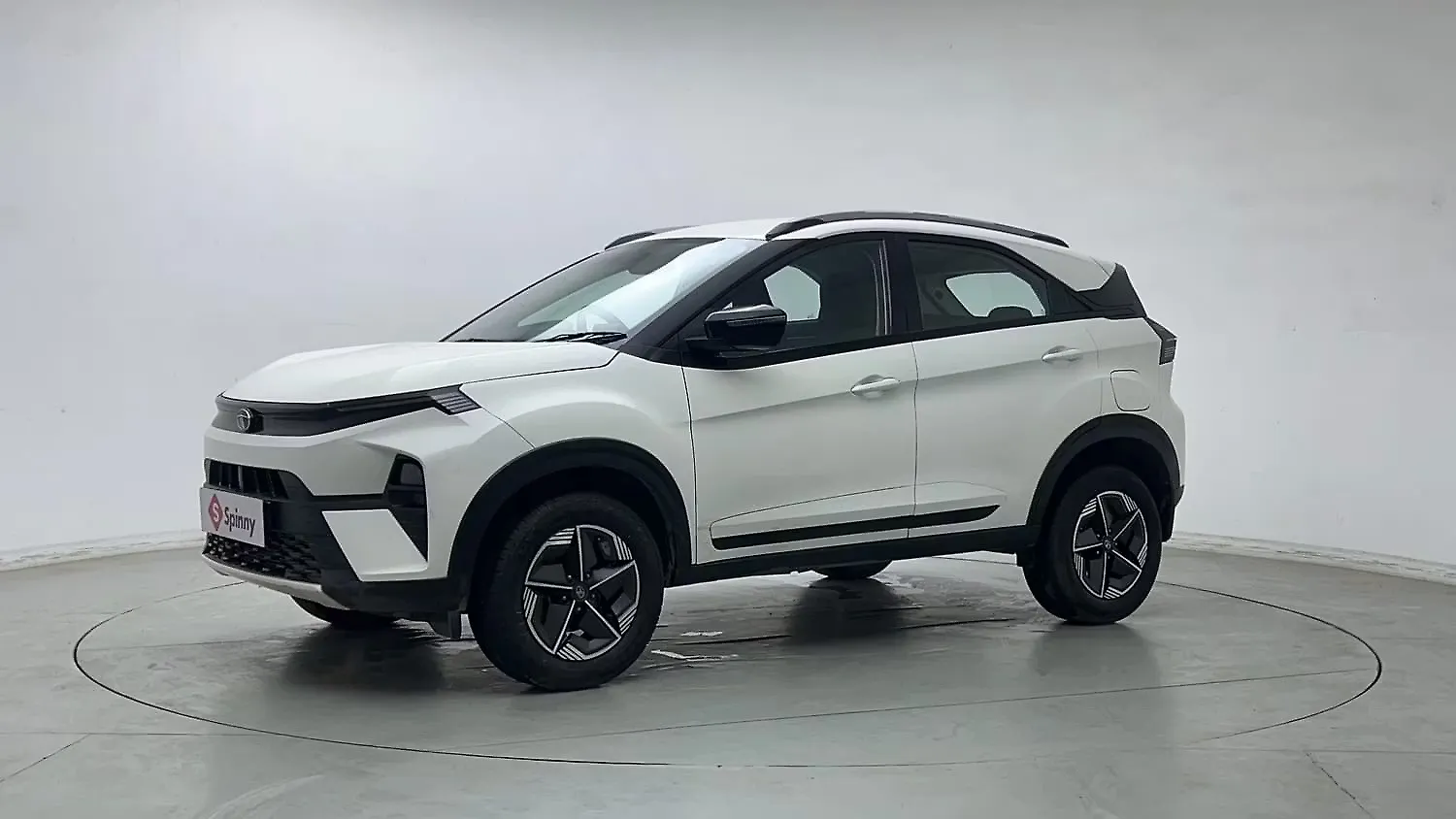 2023 Tata Nexon Creative 1.2 Petrol 6MT [2023-2025]