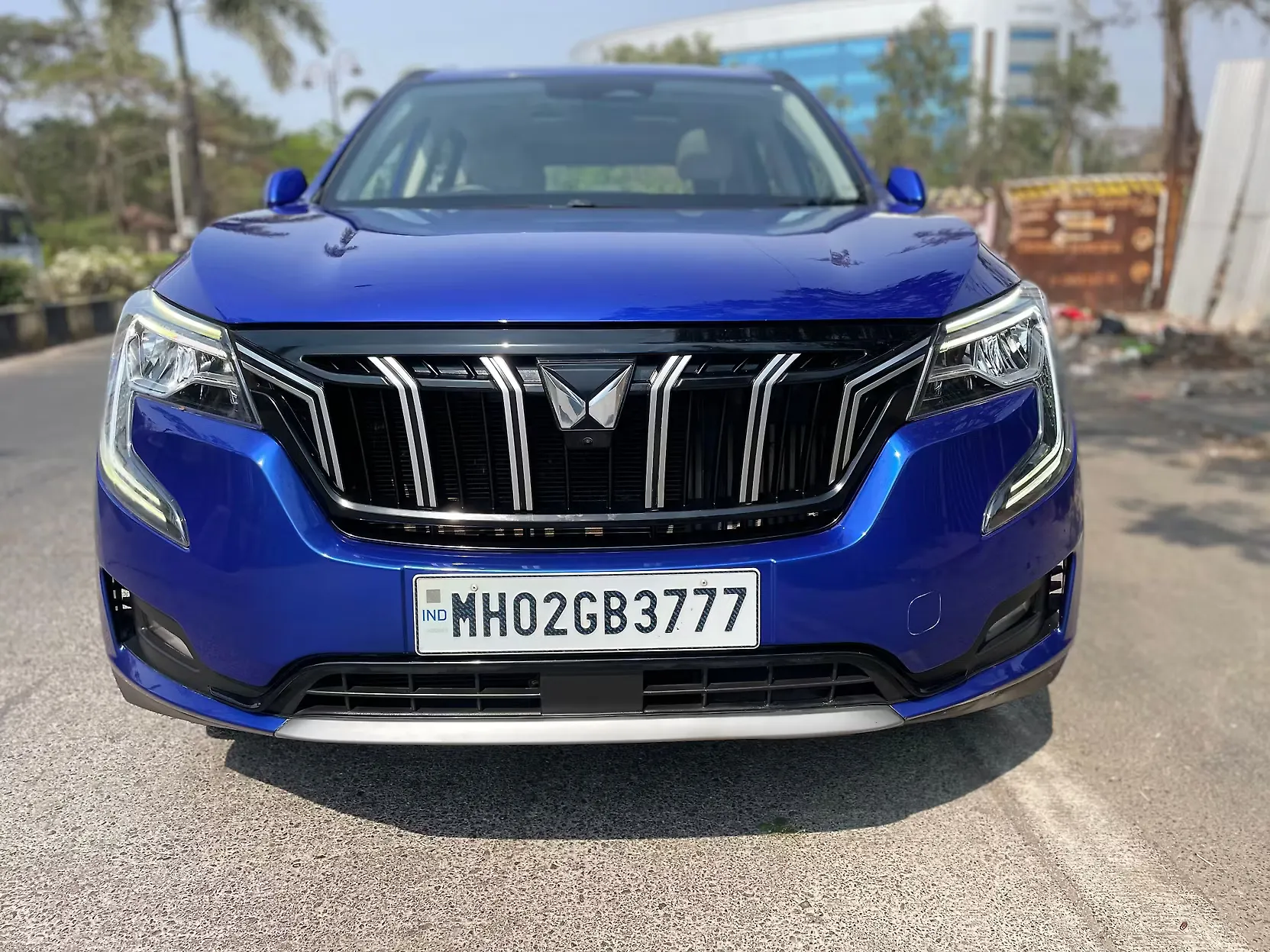 2023 Mahindra Old Generation XUV700 AX 7 Diesel AT AWD Luxury Pack 7 STR [2021]