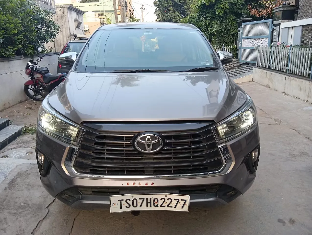 2021 Toyota Innova Crysta ZX 2.4 7 STR 2021 Toyota Innova Crysta ZX 2.4 7 STR