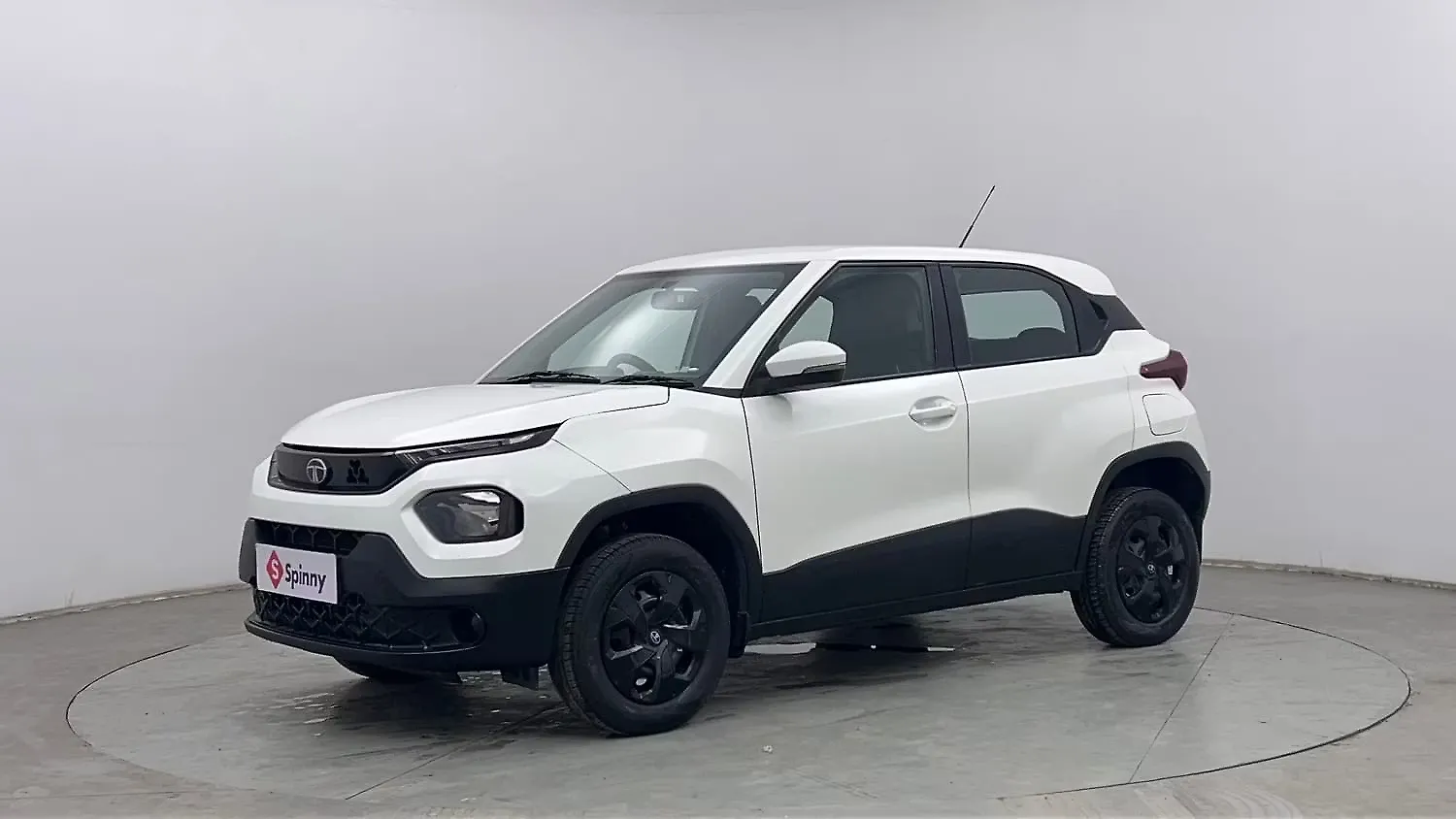 2024 Tata Punch Adventure MT