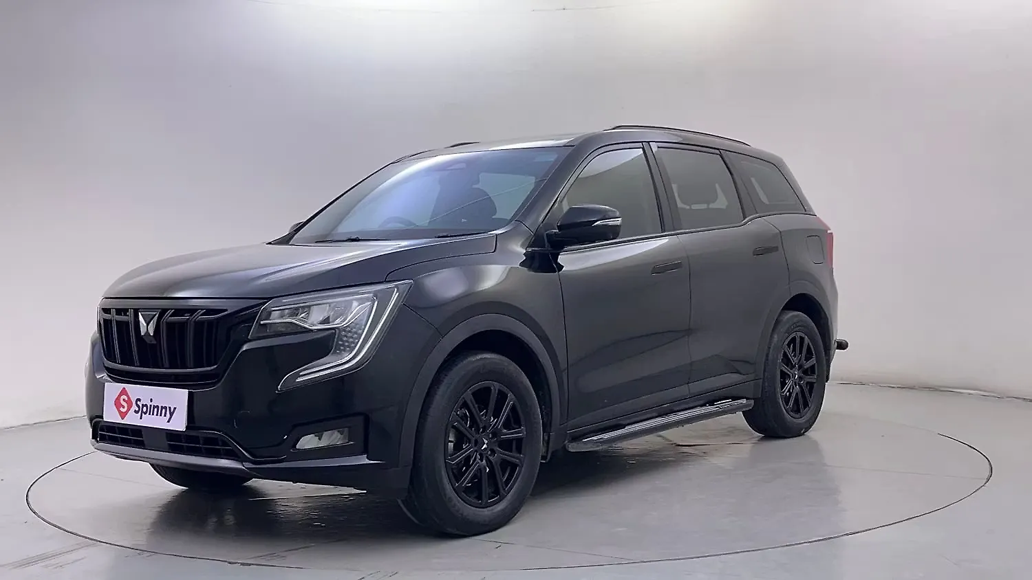 2025 Mahindra Old Generation XUV700 AX7 Luxury Pack 2WD Petrol 2.0L Turbo Automatic 7 STR