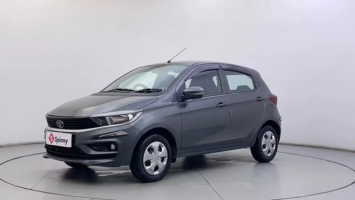 2021 Tata Old Generation Tiago 2020 XT [2020-2023]