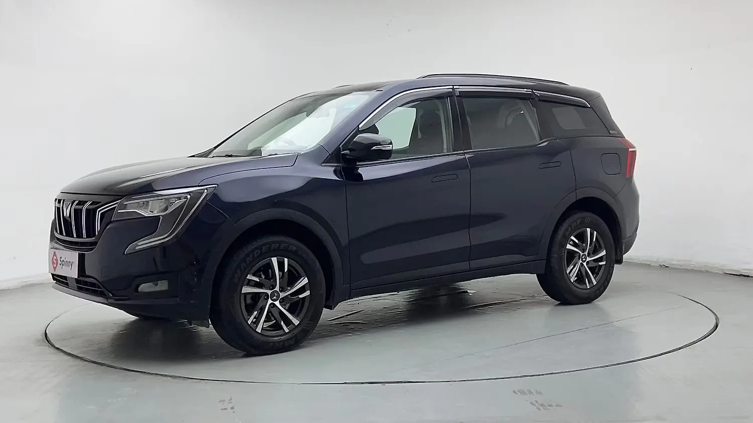 2023 Mahindra Old Generation XUV700 AX 5 Petrol MT 5 STR [2021]
