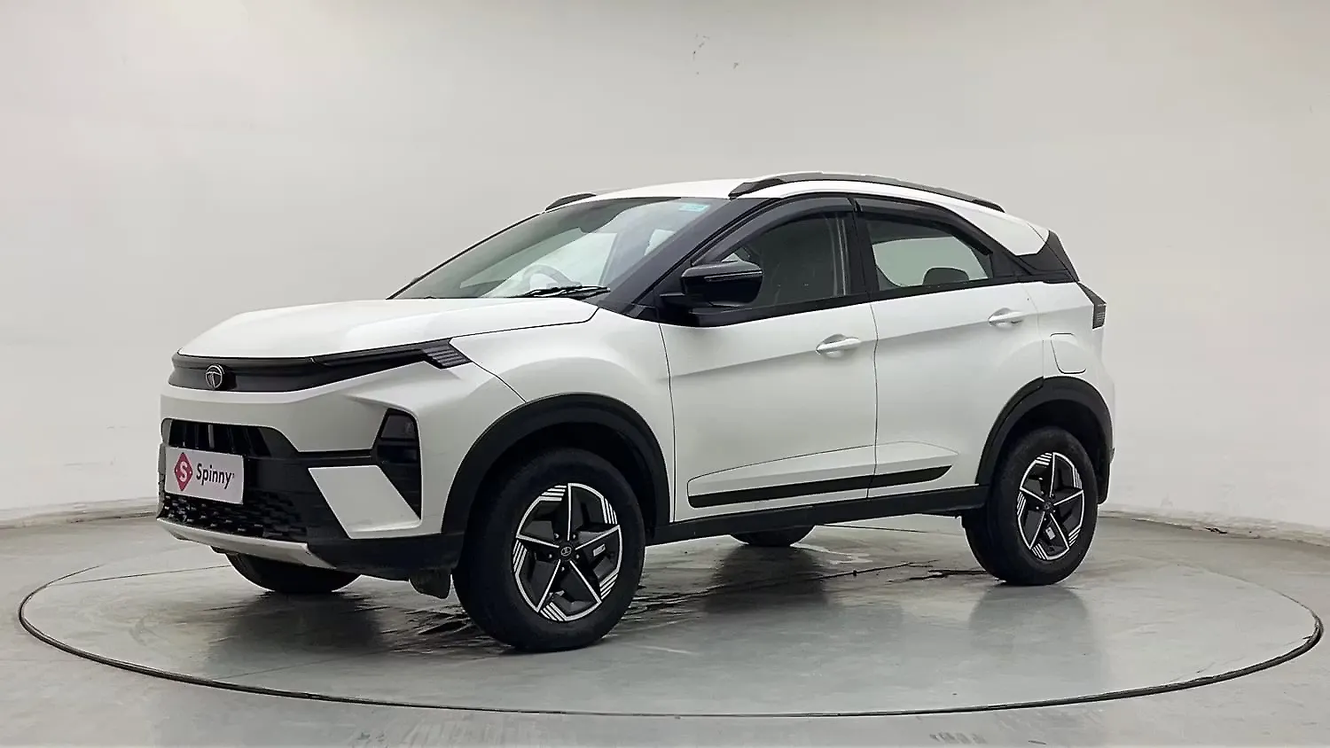2023 Tata Nexon Creative 1.2 Petrol 6MT [2023-2025]