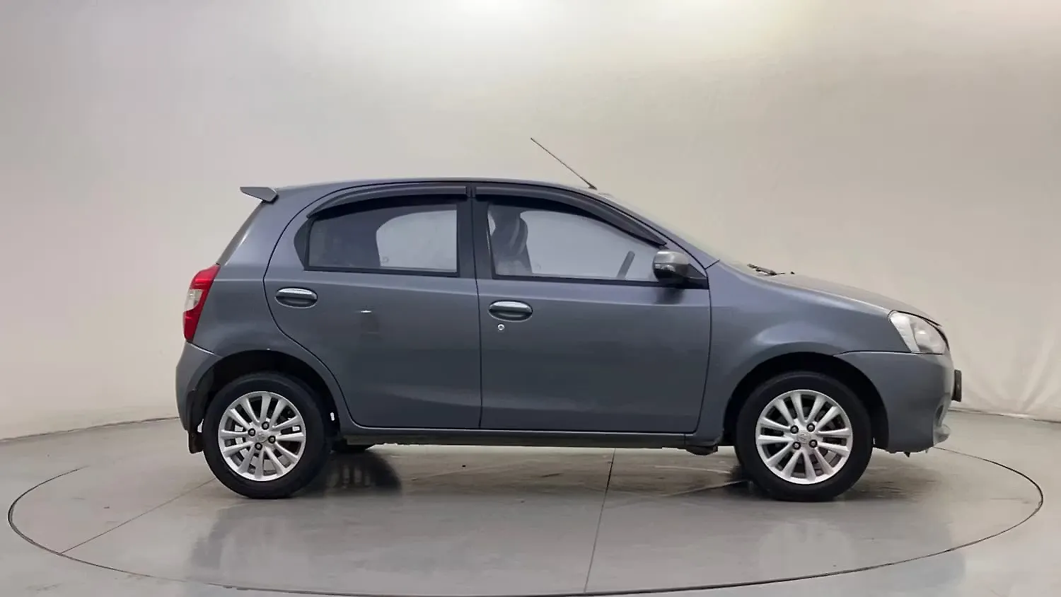 2016 Toyota Etios Liva VX