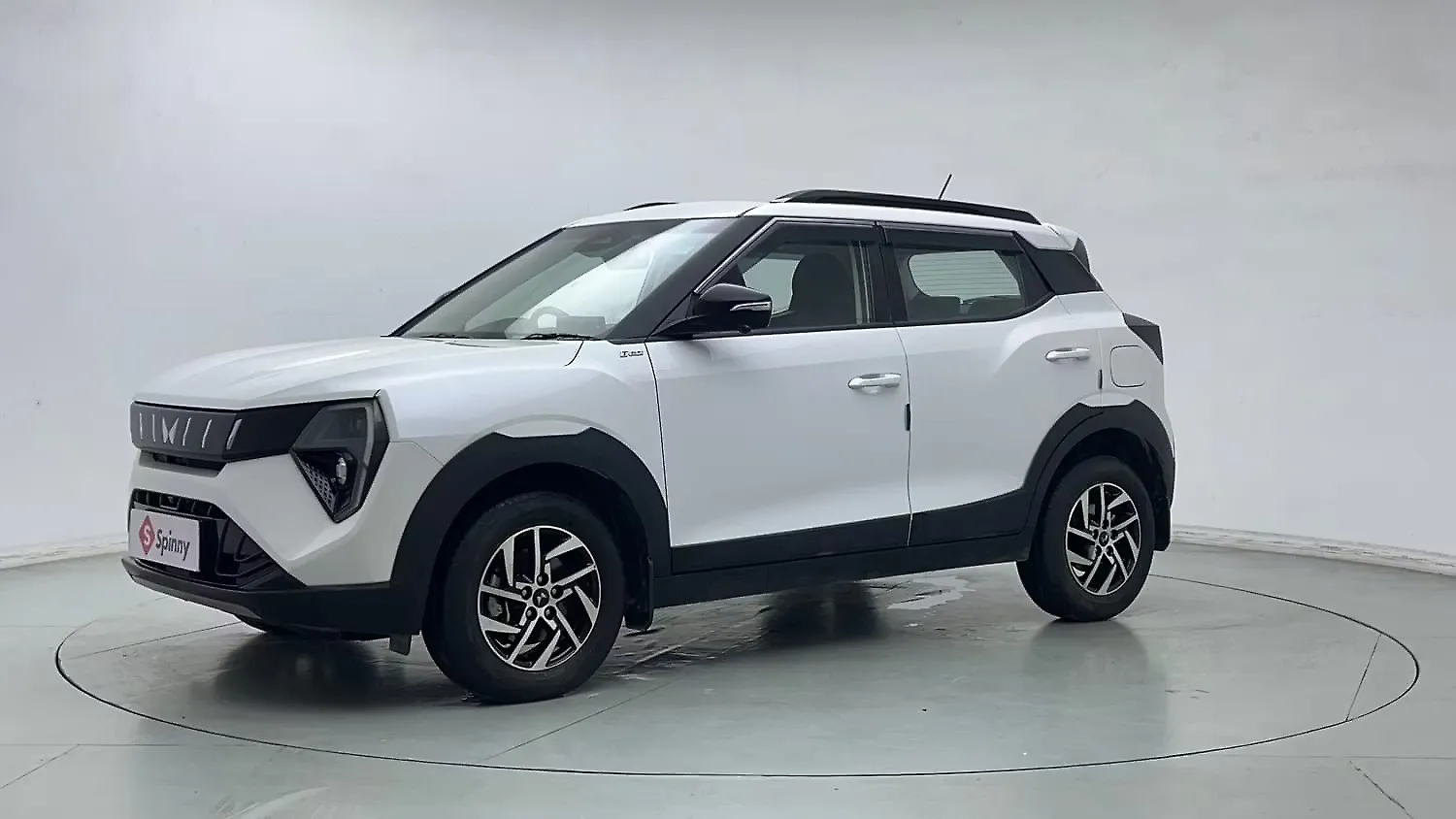 2025 Mahindra XUV 3XO AX5L Petrol 1.2L Turbo Manual 2025 Mahindra XUV 3XO AX5L Petrol 1.2L Turbo Manual