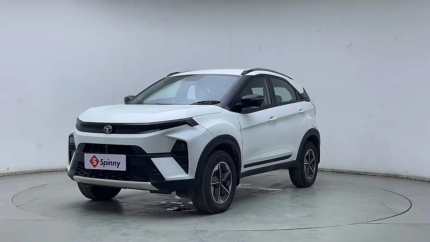 2024 Tata Nexon Creative Plus 1.2 Petrol 6MT [2023-2025]