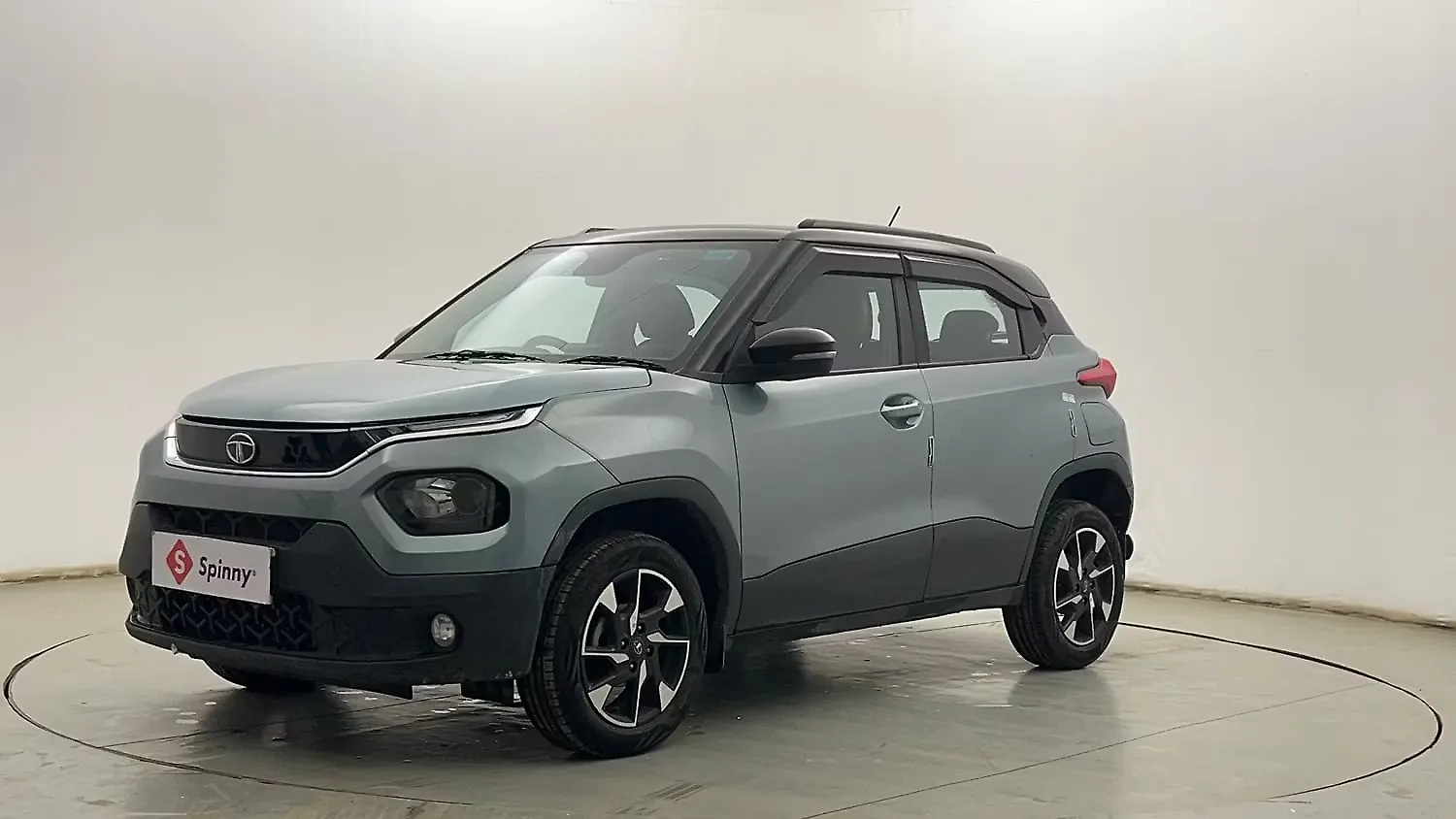 2023 Tata Punch Creative Dual Tone AMT
