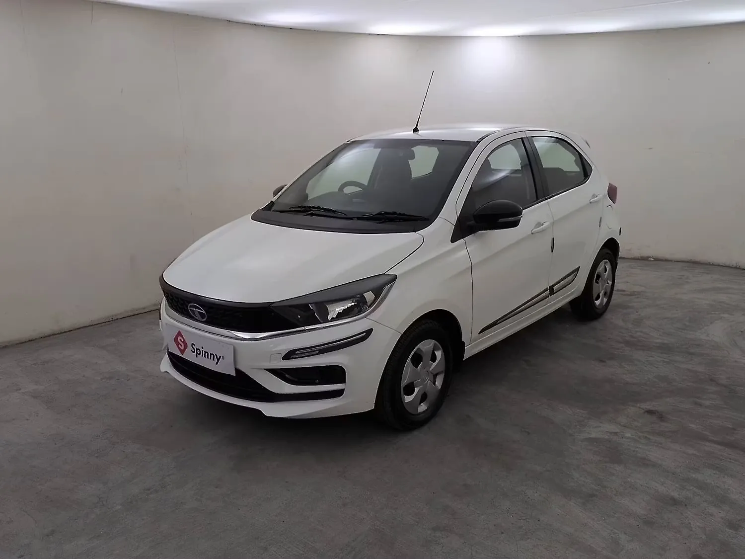 2023 Tata Old Generation Tiago 2020 XT [2023-2025]