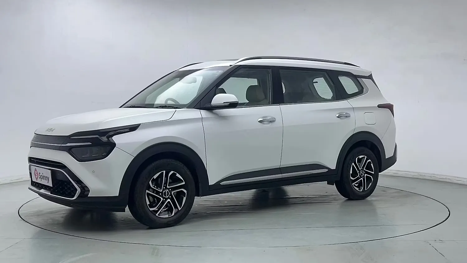 2023 Kia Carens Luxury Plus 1.5 Diesel iMT 7 STR [2023-2024]
