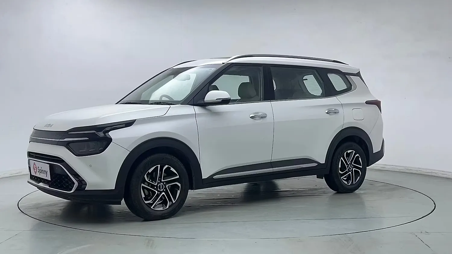 2023 Kia Carens Luxury Plus 1.5 Diesel iMT 7 STR [2023-2024]