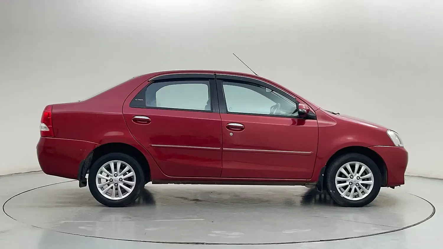 2013 Toyota Etios V
