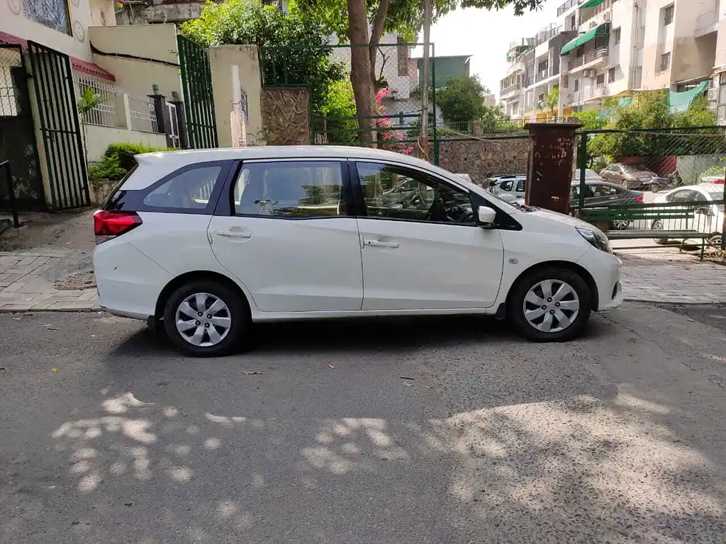 Used 2014 Honda Mobilio S Diesel S1325450 for sale in Used 2014 Honda Mobilio S Diesel S1325450 for sale in
