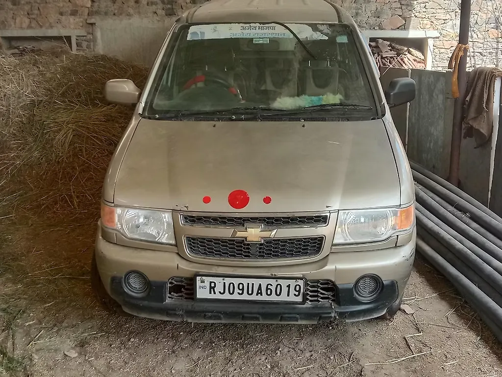 Used 2015 Chevrolet Tavera B1 10Seater BS III for sale in Udaipur at