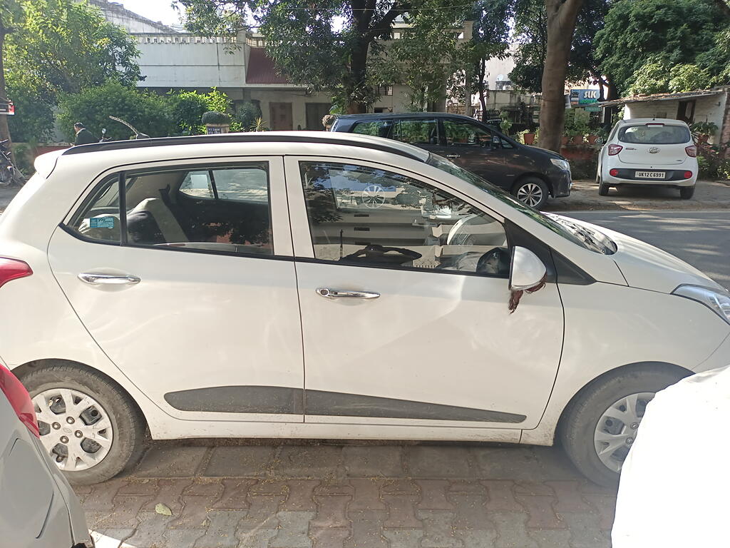 Second Hand Hyundai Grand i10 [2013-2017] Sports Edition 1.1 CRDi in Roorkee