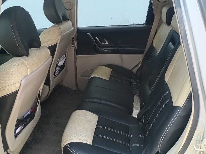 Second Hand Mahindra XUV500 [2015-2018] W6 in Shahdol
