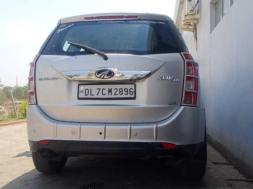 Second Hand Mahindra XUV500 [2015-2018] W6 in Shahdol
