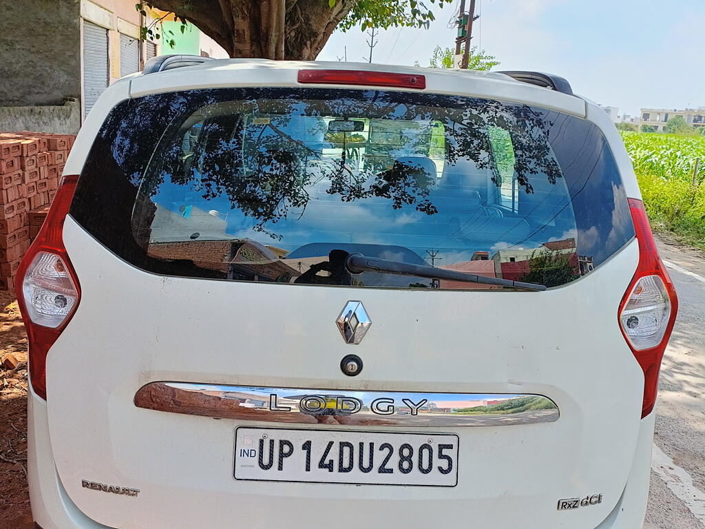 Second Hand Renault Lodgy 110 PS RXL Stepway 8 STR in Meerut