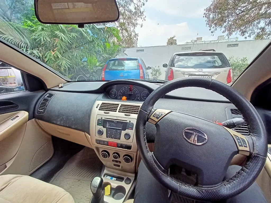 Used 2012 Tata Indica Vista [20122014] GLS Safire65 for sale in Surat