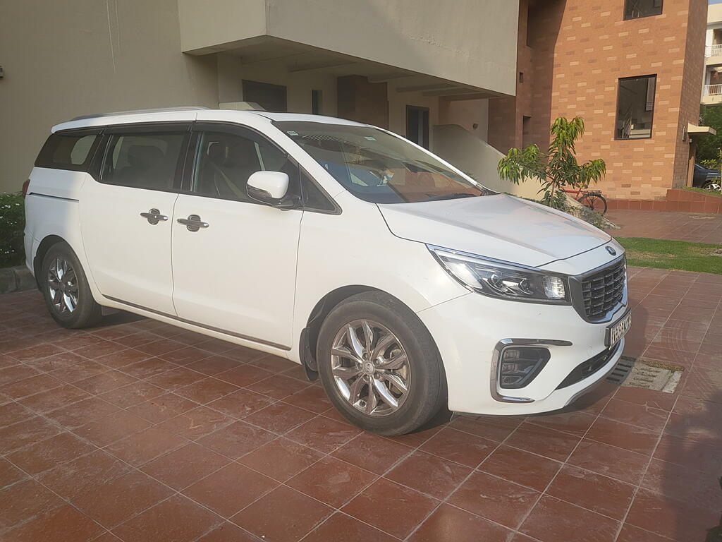 Used 2020 Kia Carnival Limousine Plus 7 STR for sale at Rs. 26 ...