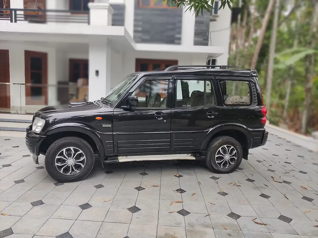 Used 2008 Mahindra Scorpio [20062009] SLX 2.6 Turbo 7 Str for sale in