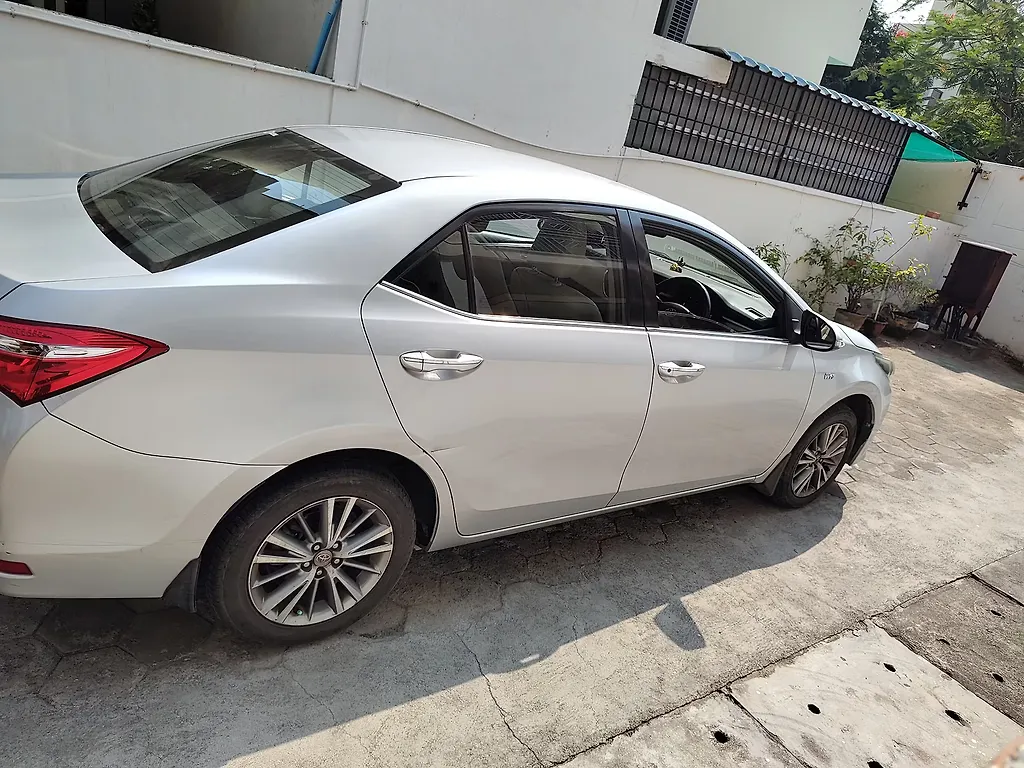 Used 2015 Toyota Corolla Altis [20142017] VL AT Petrol for sale in