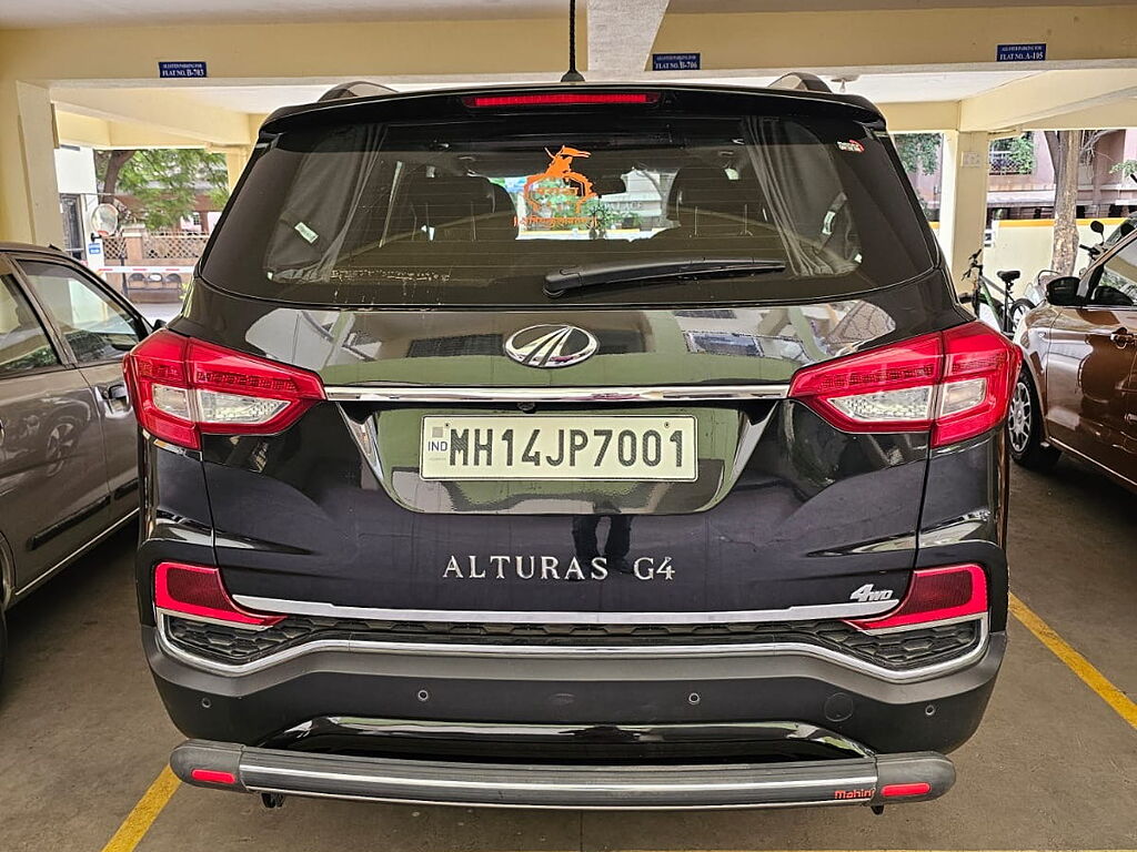 Used Mahindra Alturas G4 4WD AT in Pune