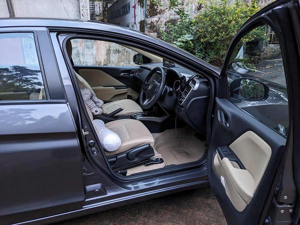 Used Honda City 4th Generation V CVT Petrol [2017-2019] in Bangalore