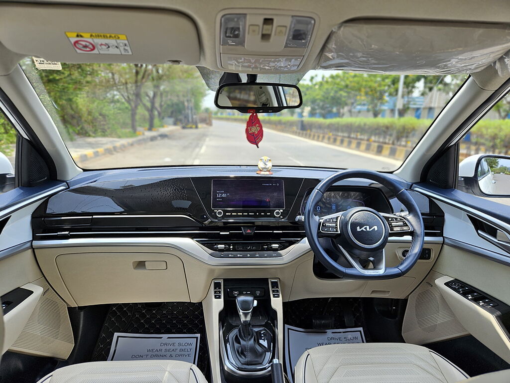 Used Kia Carens [2022-2023] Luxury Plus 1.5 Diesel AT 6 STR in Ahmedabad