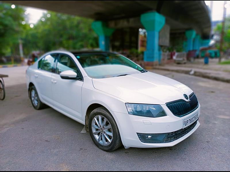 Second Hand Skoda Octavia [2015-2017] 2.0 TDI CR Ambition Plus AT in Kanpur