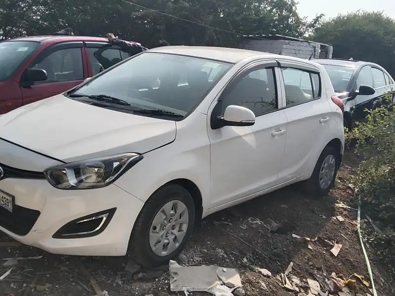 Second Hand Hyundai i20 [2012-2014] Magna 1.4 CRDI in Bhopal