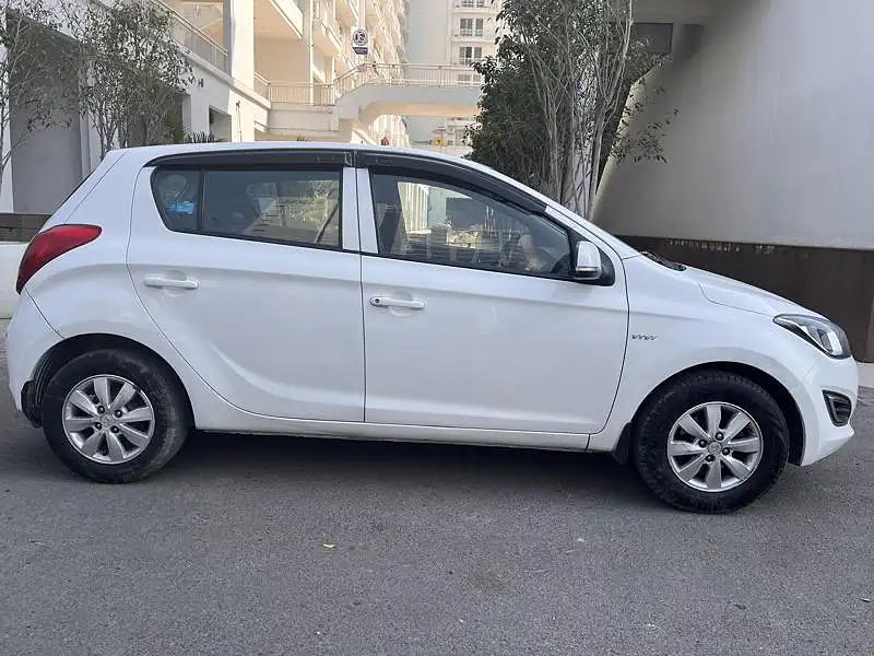 Second Hand Hyundai i20 [2010-2012] Sportz 1.2 BS-IV in Lucknow