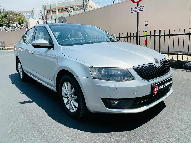 Second Hand Skoda Octavia [2013-2015] Elegance 2.0 TDI AT in Bangalore