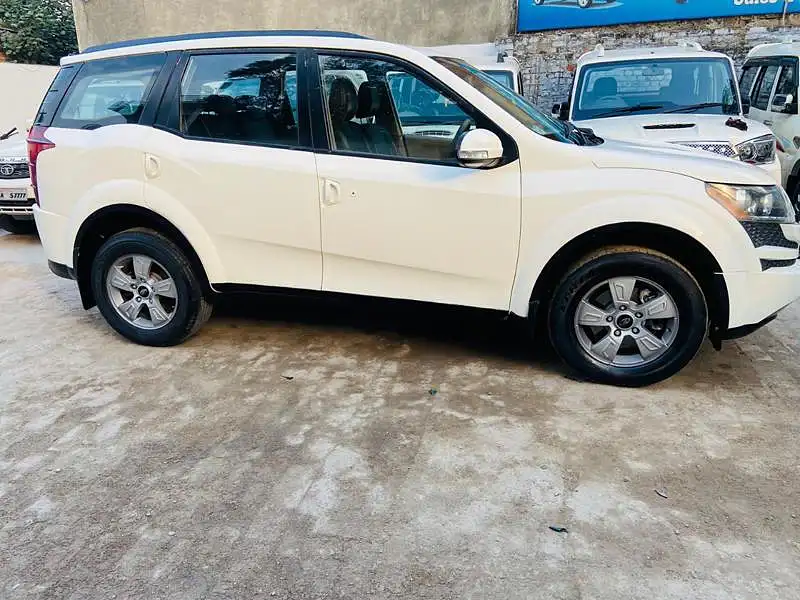 Second Hand Mahindra XUV500 [2011-2015] W8 in Lucknow