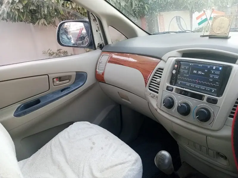 Second Hand Toyota Innova [2012-2013] 2.5 G 7 STR BS-IV in Lucknow