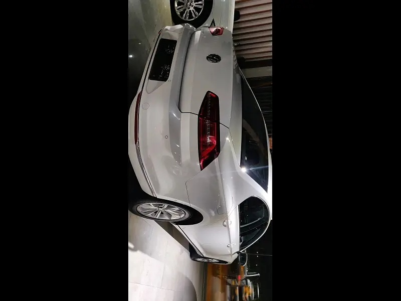 Second Hand Volkswagen Passat Highline in Dehradun