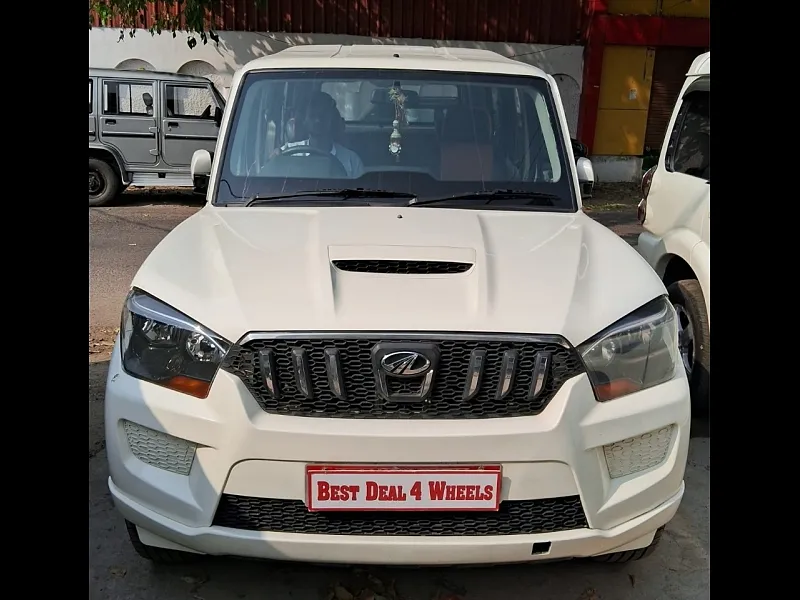 Mahindra Scorpio S4