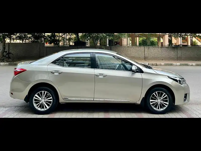 Second Hand Toyota Corolla Altis [2014-2017] VL AT Petrol in Delhi