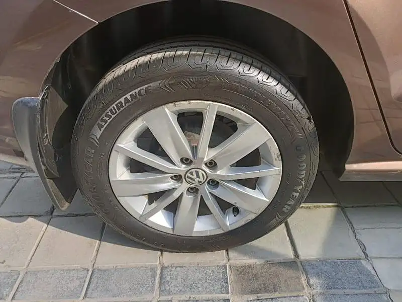 Second Hand Volkswagen Ameo Highline1.2L (P) [2016-2018] in Kolkata