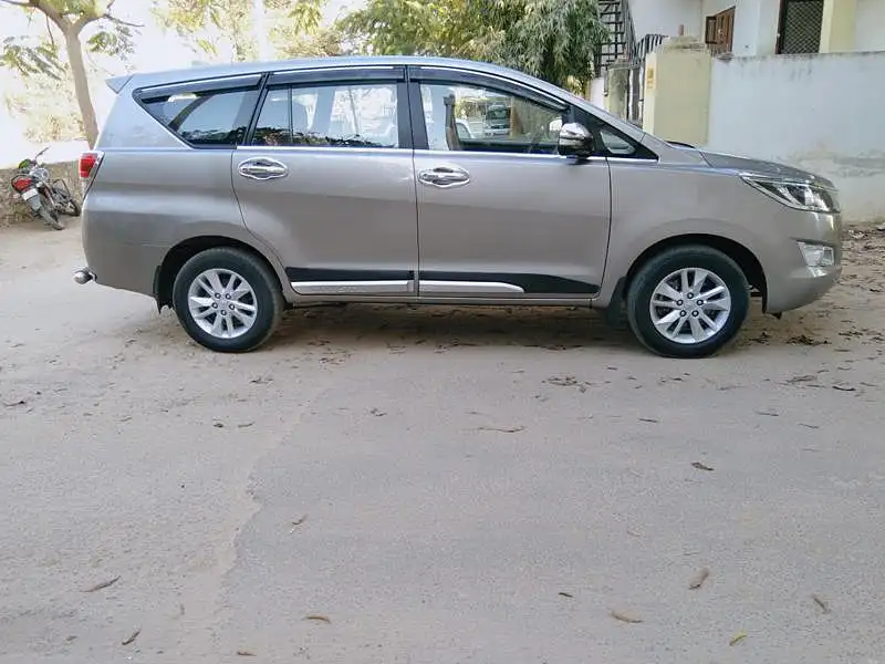 Used Toyota Innova Crysta [2020-2023] GX 2.4 AT 7 STR in Jaipur