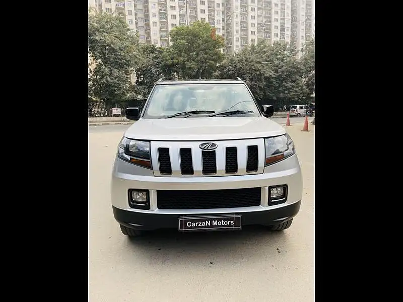 Second Hand Mahindra TUV300 [2015-2019] T10 AMT Dual Tone in Gurgaon