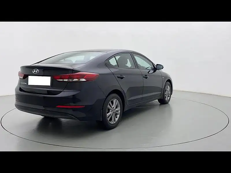 Second Hand Hyundai Elantra [2016-2019] 2.0 SX MT in Mumbai