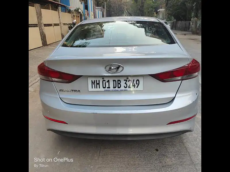 Second Hand Hyundai Elantra 2.0 S MT in Mumbai