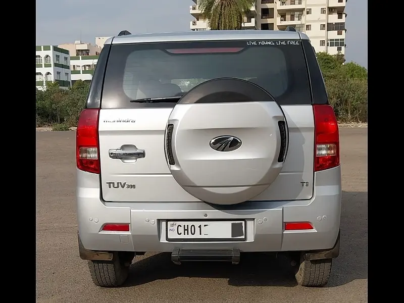 Second Hand Mahindra TUV300 [2015-2019] T8 in Zirakpur
